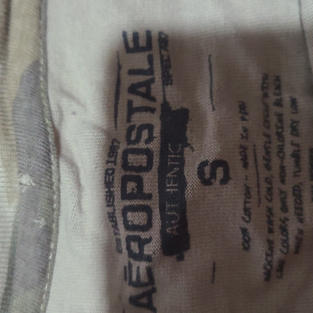 Men's Shirt - Picture 4 of 4